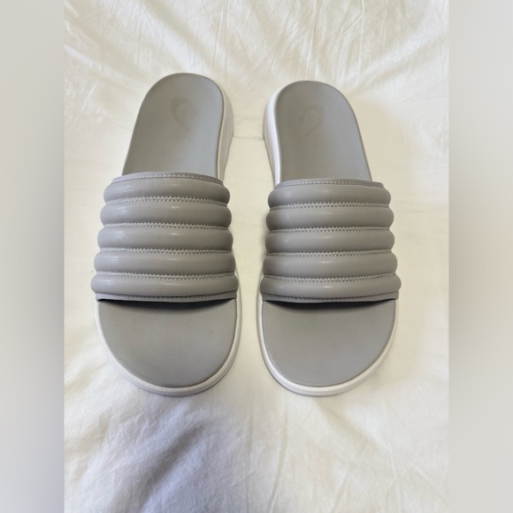 OluKai | Men's 15 | Gray Komo Slide Sandals Aloha Summer Beach Comfort EUC - Picture 2 of 6